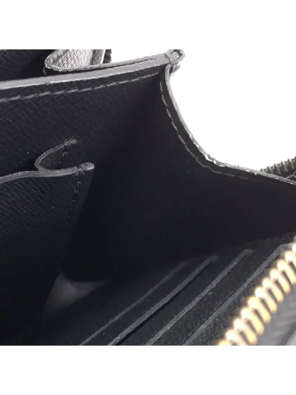 Louis Vuitton Zippy XL Monogram Eclipse Leather Black Round Wallet Gold